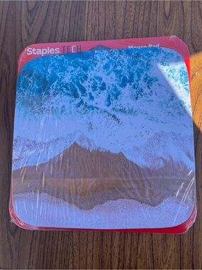 Staples Mouse Pad Pictorial Multicolor Non-Skid Rubber 8.27x8.27 ocean beach New
